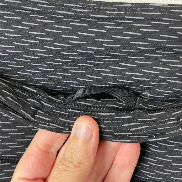 Lululemon Speed Up Tight 28" Score Jacquard Black Luna Size 4 - Picture 12 of 13